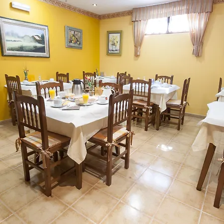 Araceli Inn 3*