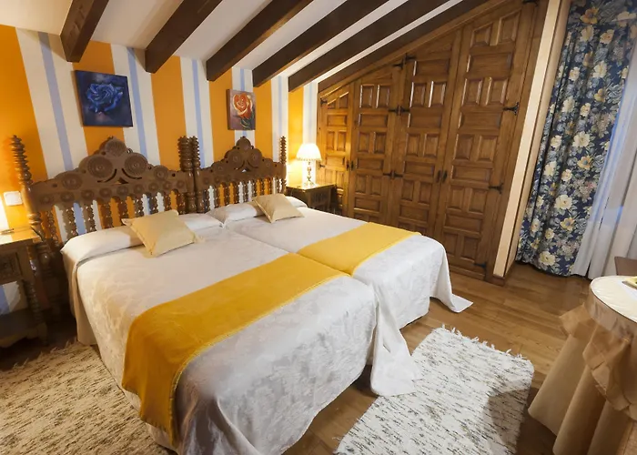 Araceli 3* Santillana del Mar